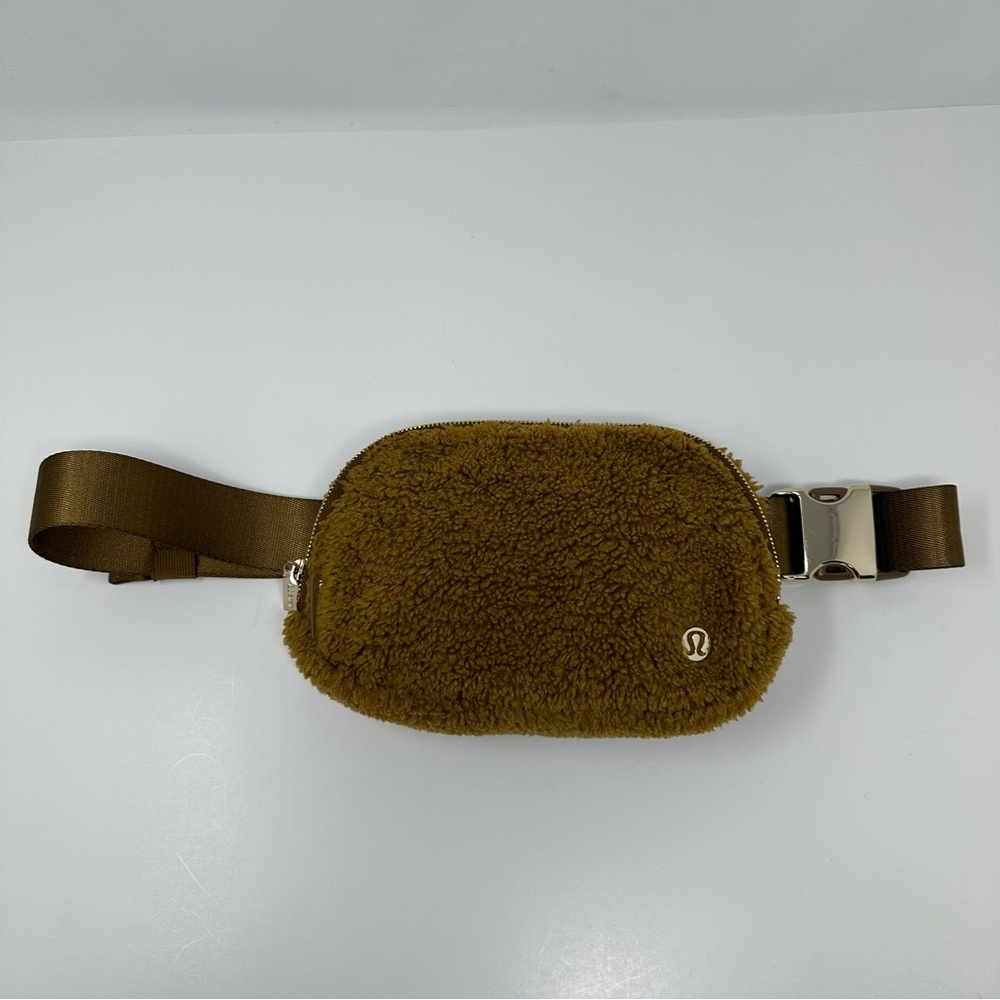 Lululemon Everywhere Belt Bag 1L Fleece Burnt Caramel Brown - Picture 3 of 13